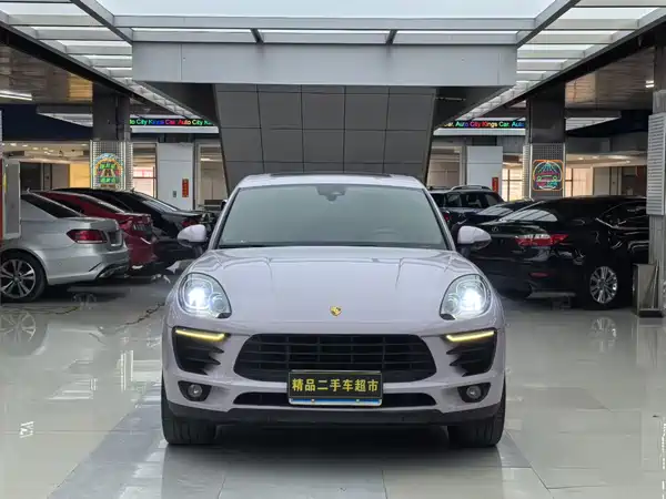 Porsche Macan 2016