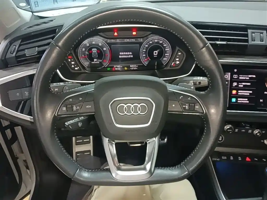 Audi Q3 2022 — фото 11