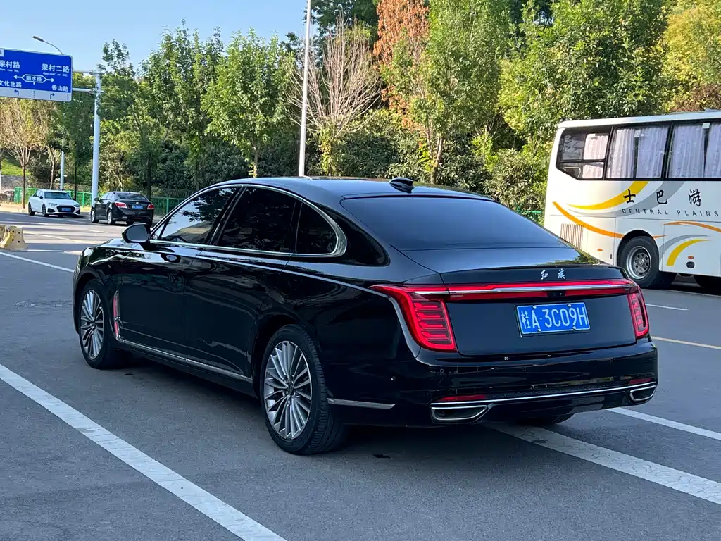 Hongqi H9 2021 — фото 6