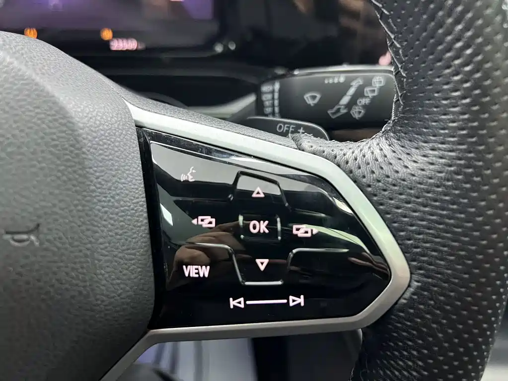 Volkswagen Golf 2022 — фото 15