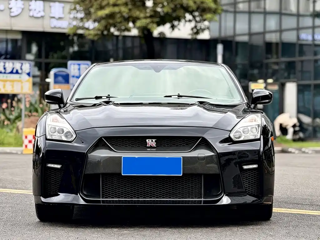 Nissan GT-R 2011