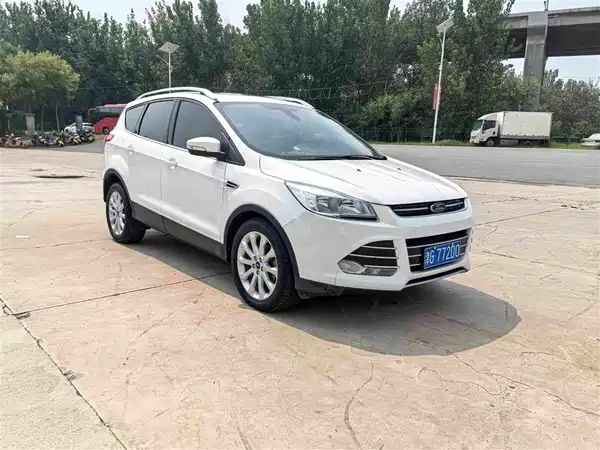 Ford Kuga 2015