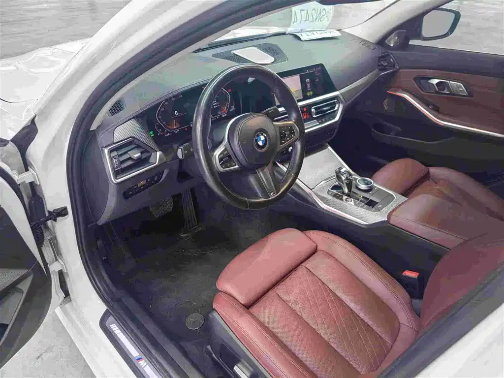 BMW 3 Series 2022 — фото 10
