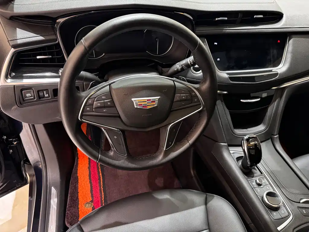 Cadillac XT5 2021 — фото 11