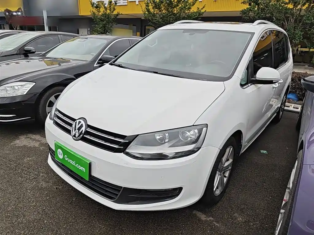 Volkswagen Sharan 2017 — фото 1