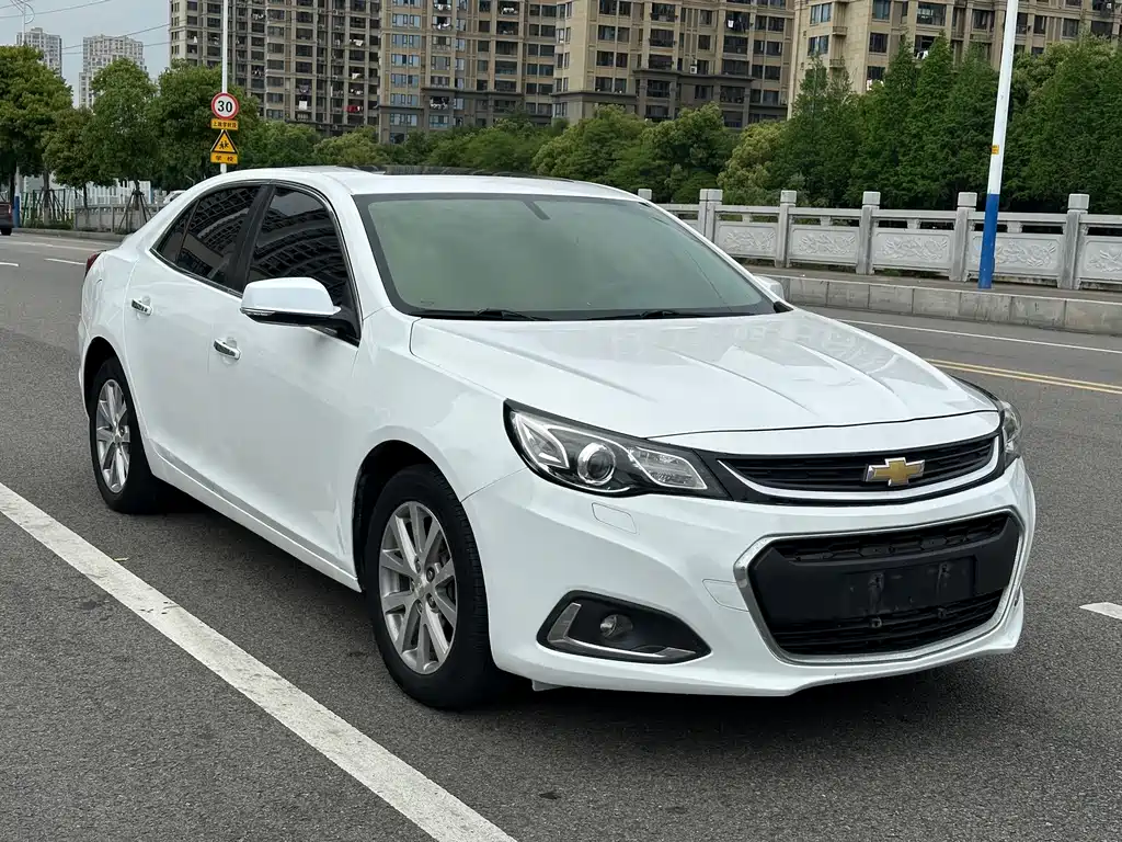 Chevrolet Malibu 2018 — фото 3