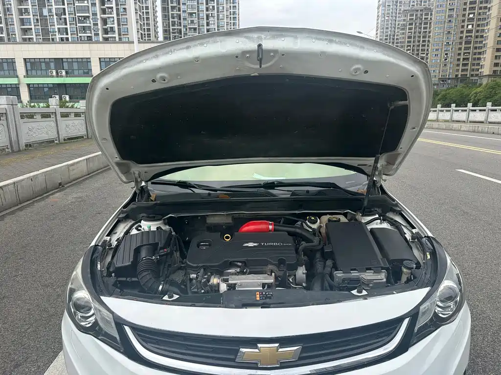 Chevrolet Malibu 2018 — фото 10
