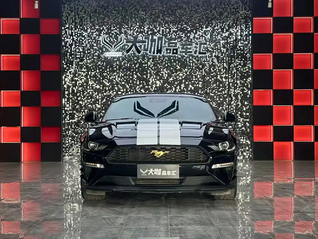 Ford Mustang 2020 — фото 2