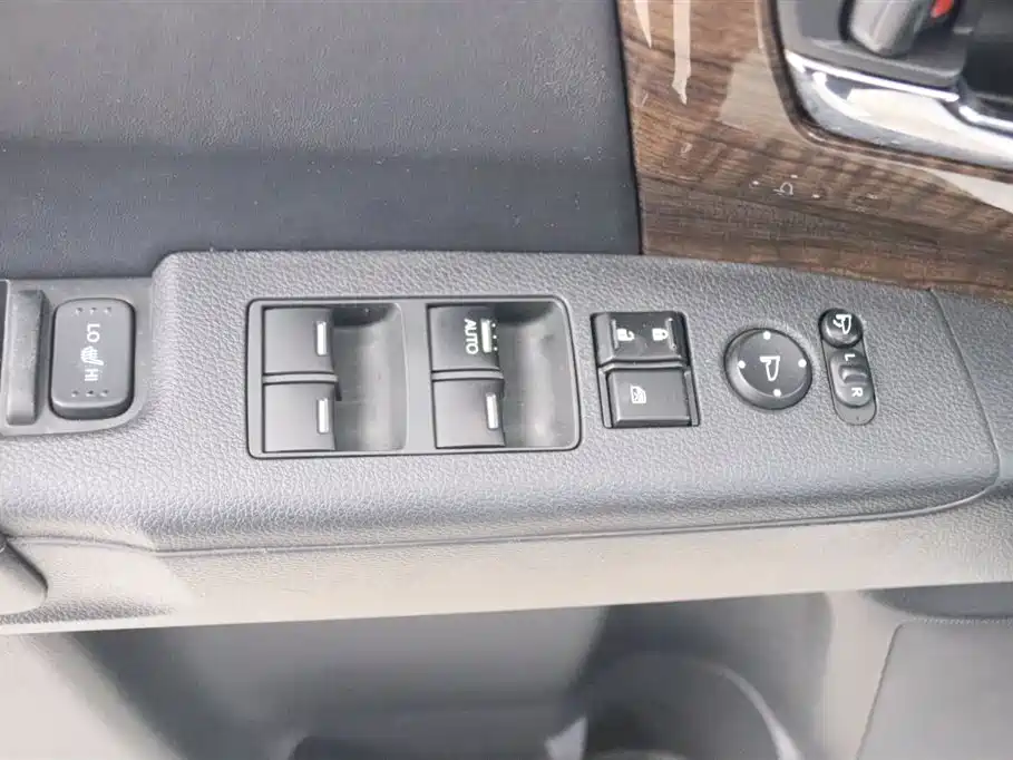 Honda Odyssey 2017 — фото 13