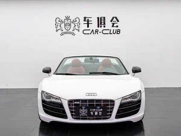 Audi R8 2015