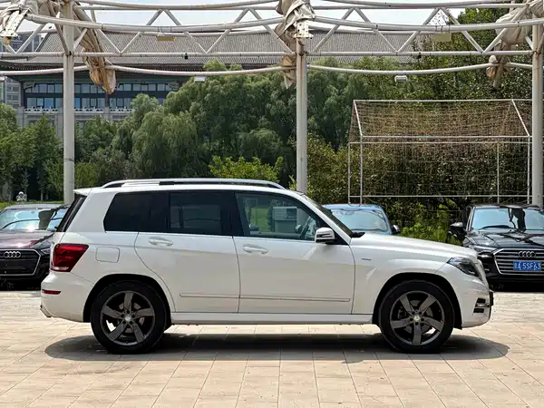 Mercedes-Benz GLK-Class 2015