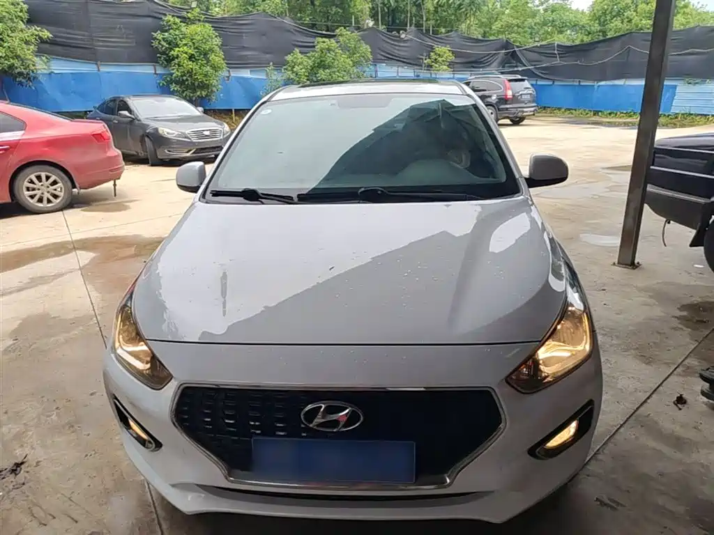 Hyundai Verna 2018 — фото 3