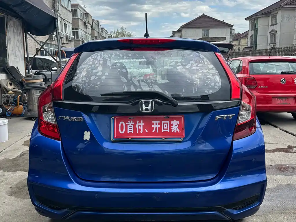 Honda Fit 2018 — фото 9