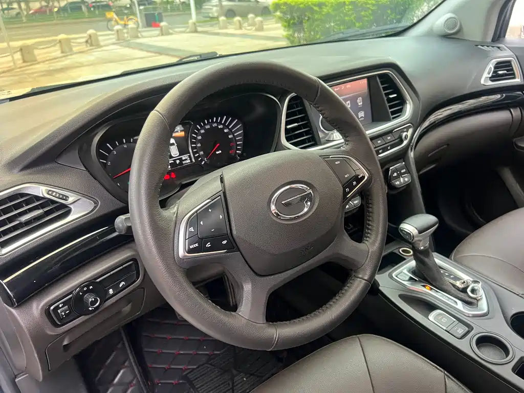 GAC Motor Trumpchi GS4 2016 — фото 28