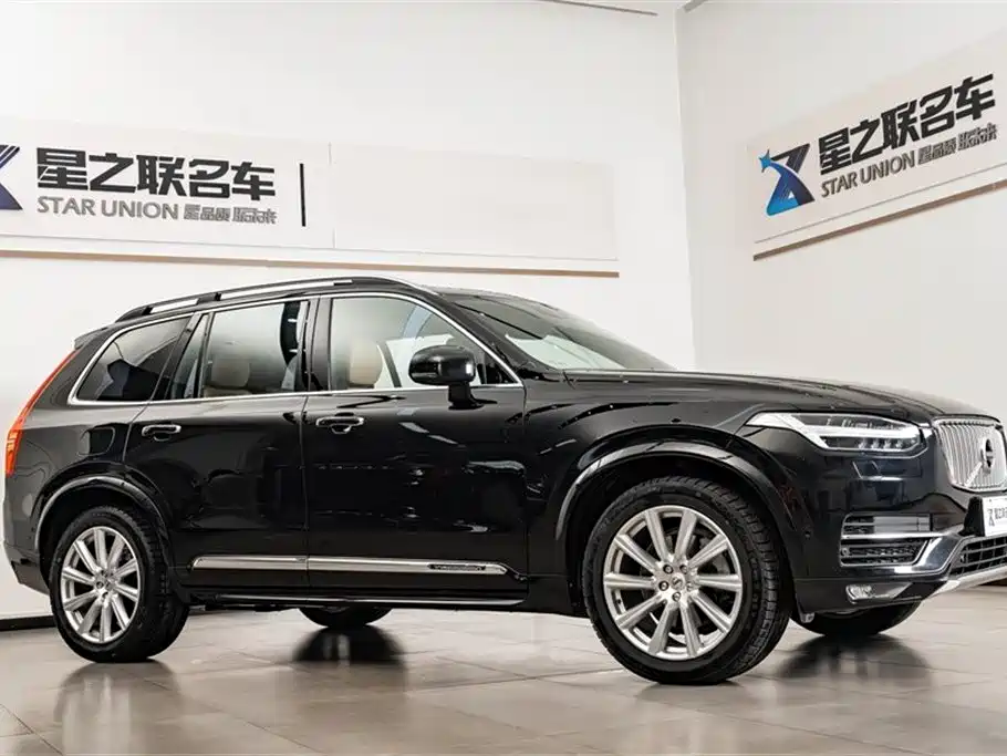 Volvo XC90 2018 — фото 6