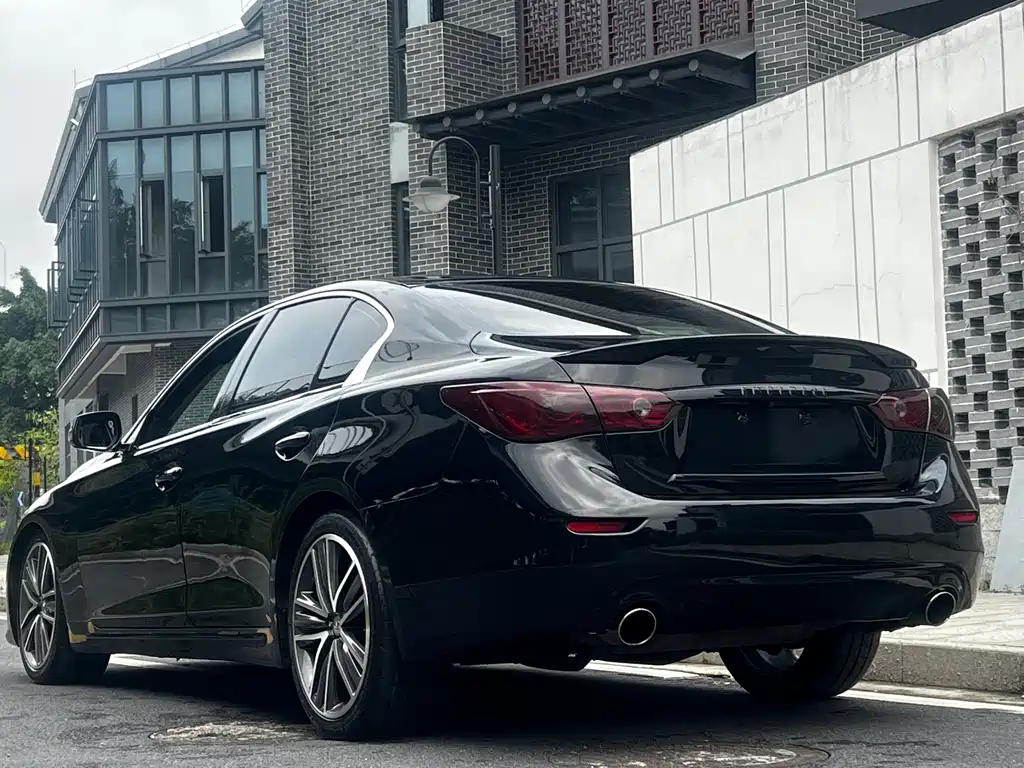 Infiniti Q50L 2015 — фото 15