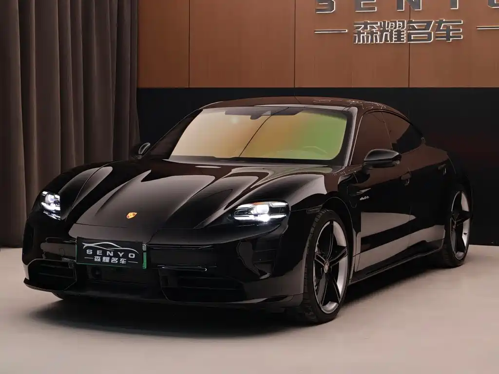 Porsche Taycan 2021