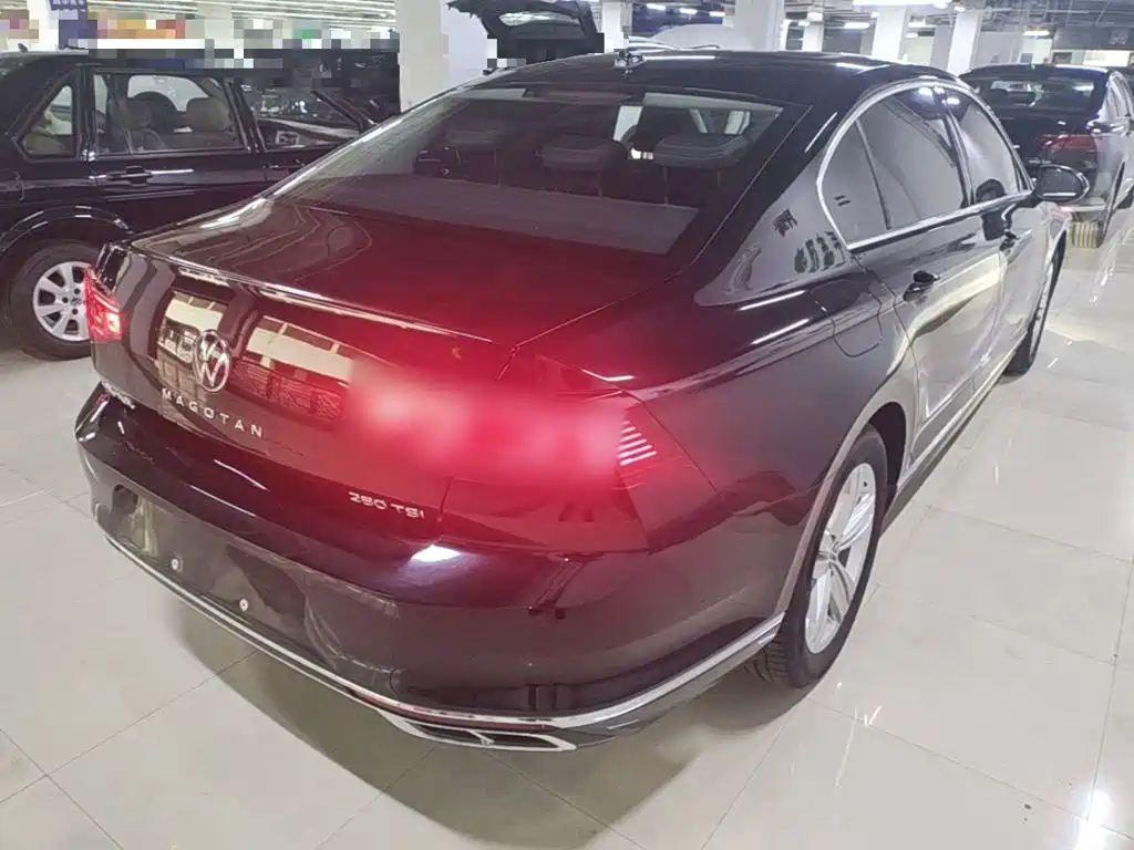 Volkswagen Magotan 2025