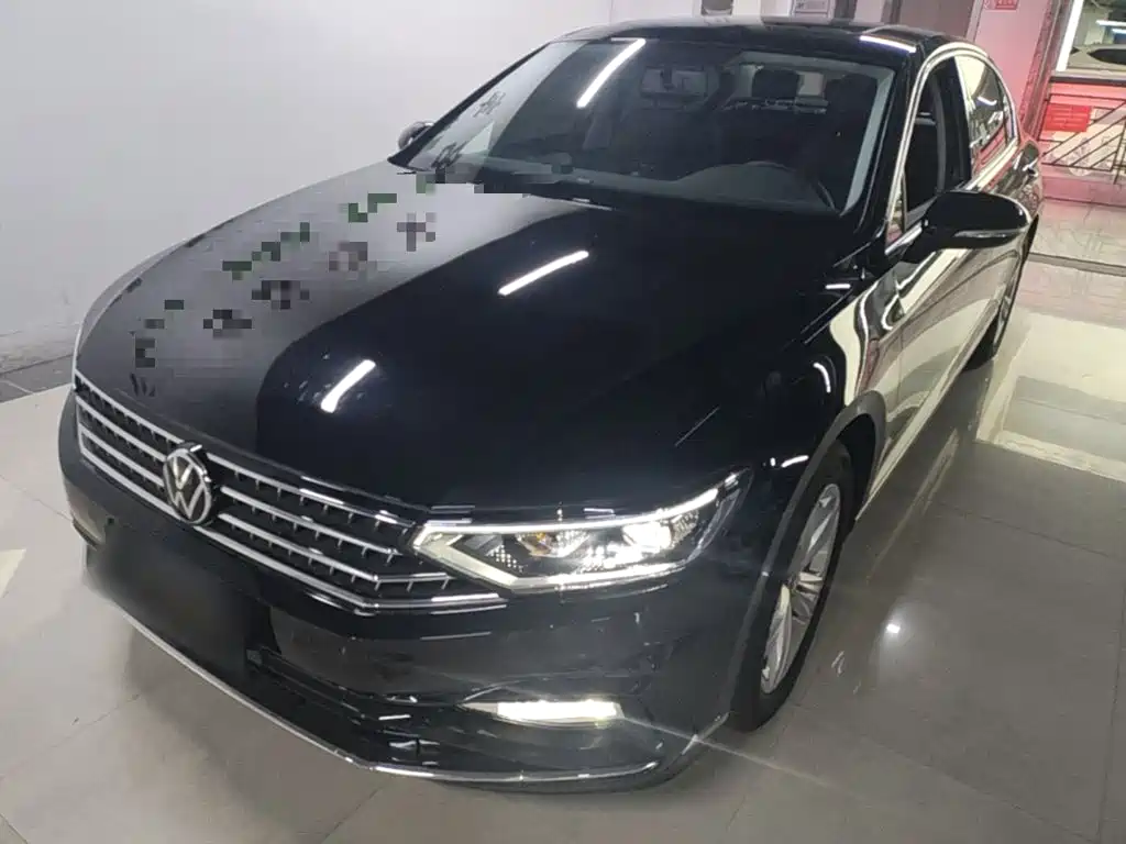 Volkswagen Magotan 2025