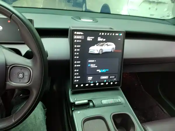NIO ET5T 2024