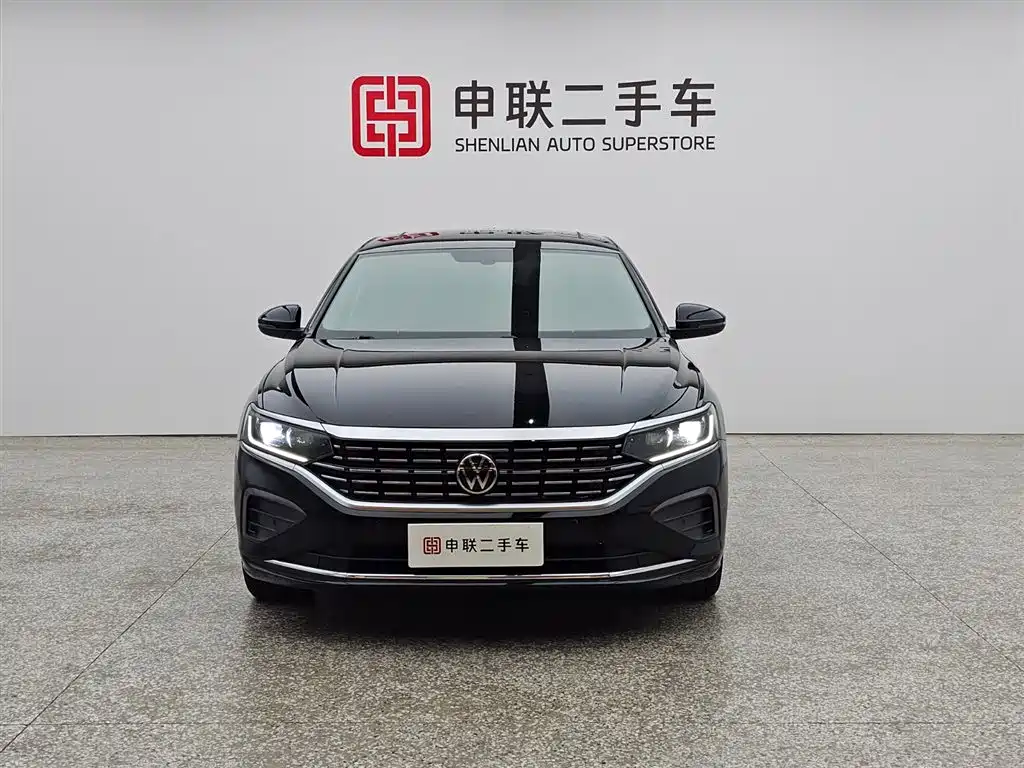 Volkswagen Passat 2024