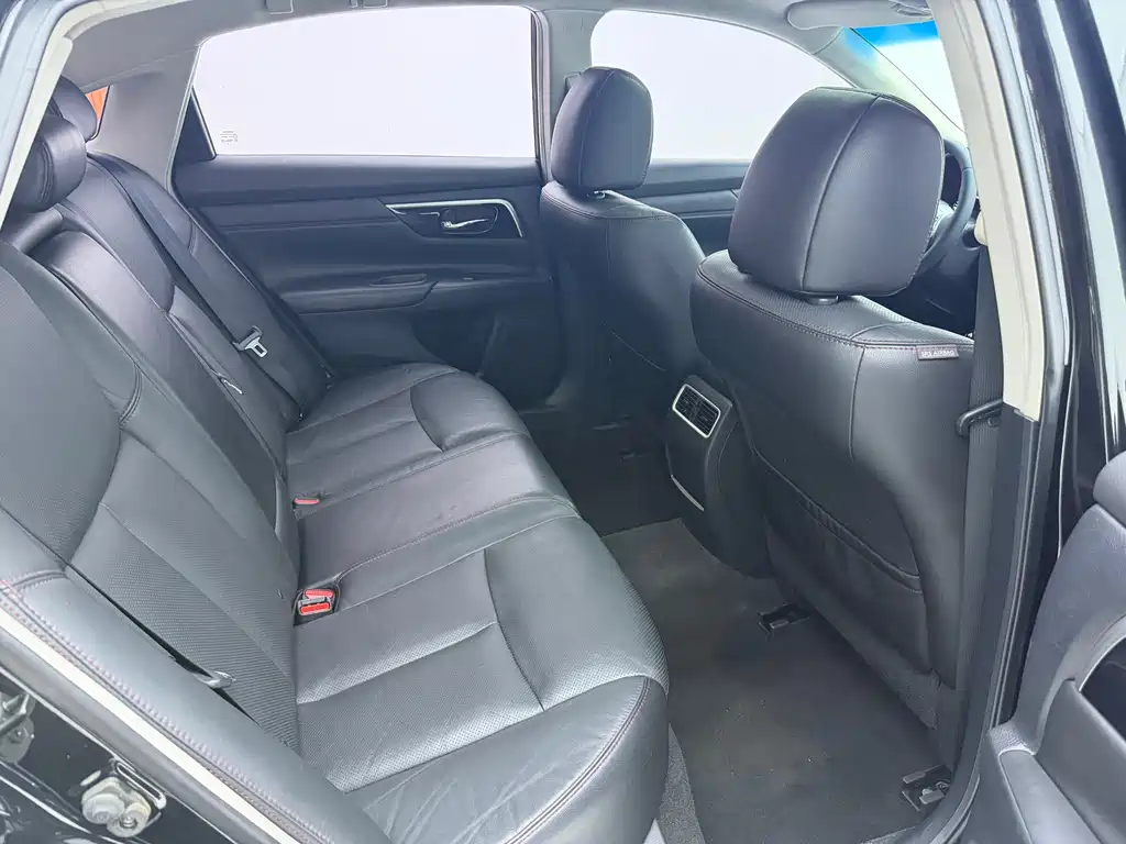 Nissan Teana 2017 — фото 15
