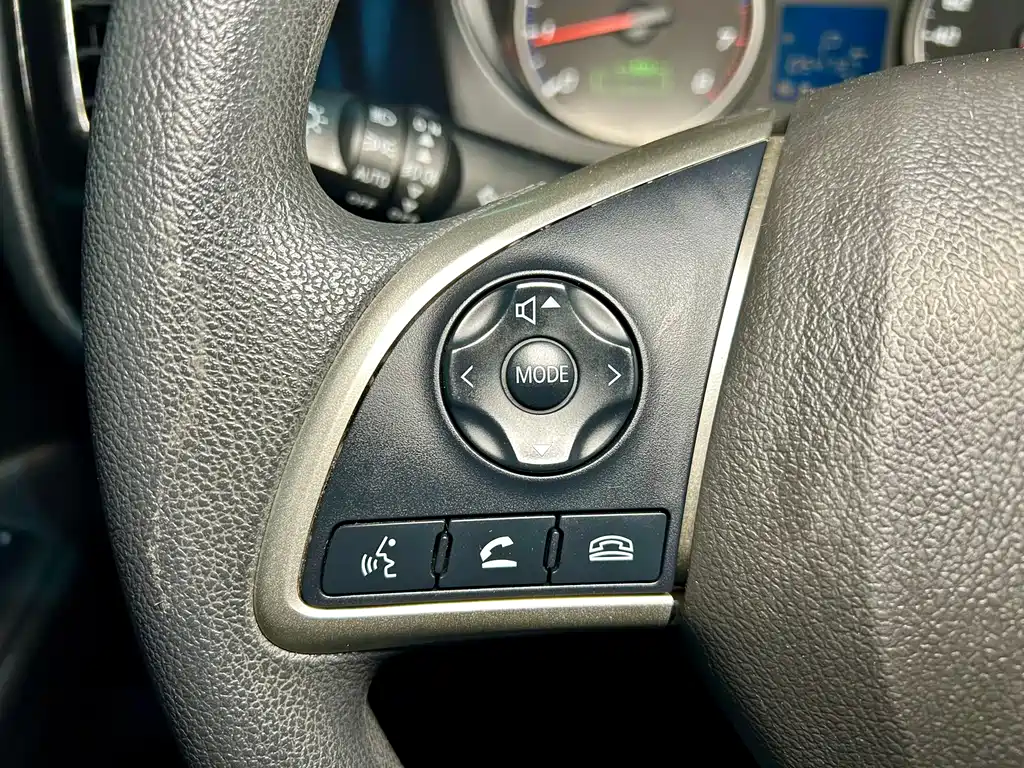 Mitsubishi Outlander 2022 — фото 12