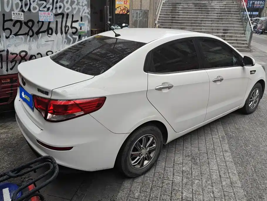 Kia K2 2015