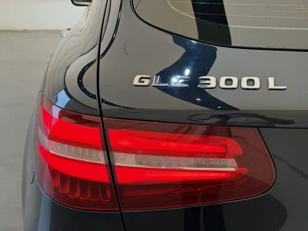 Mercedes-Benz GLC 2019 — фото 14