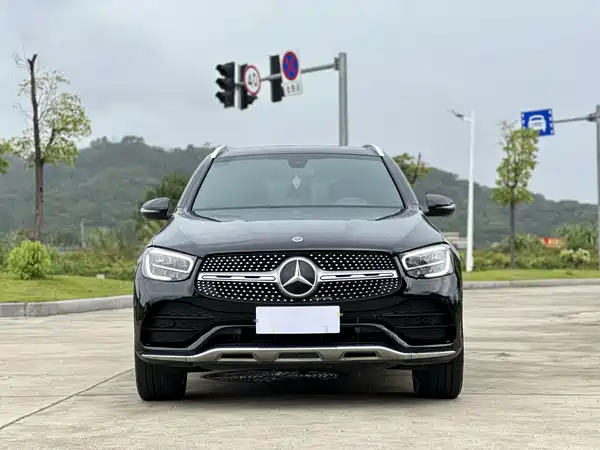 Mercedes-Benz GLC 2023