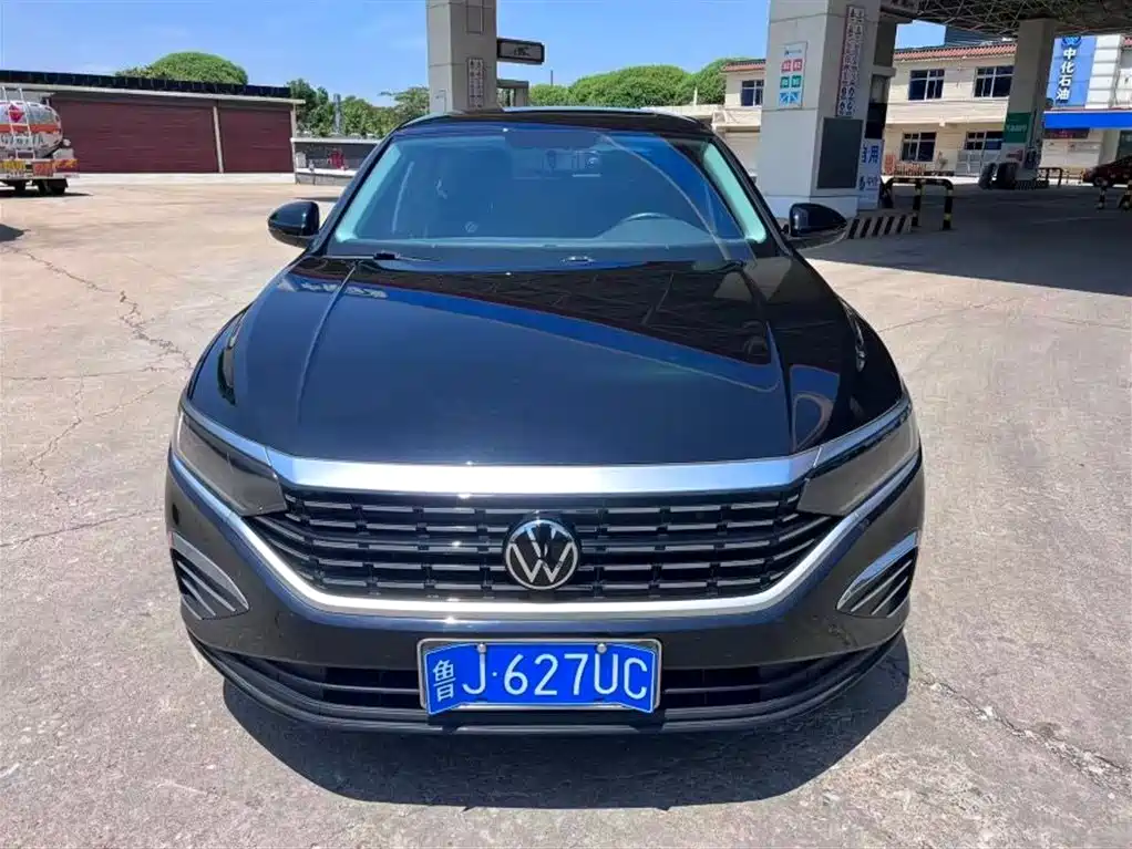 Volkswagen Passat 2023 — фото 2