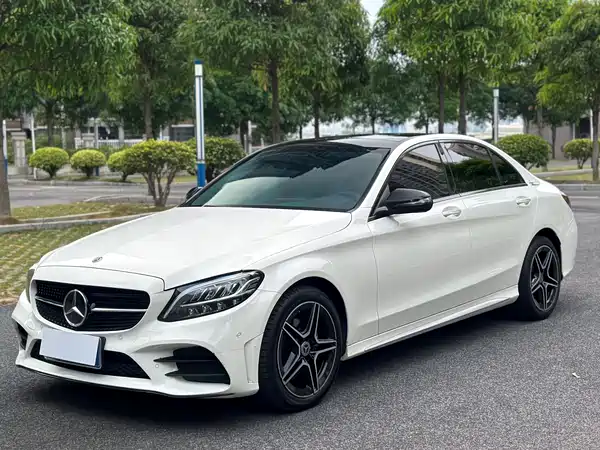 Mercedes-Benz C-Class 2021