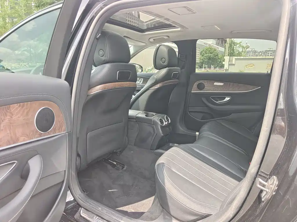 Mercedes-Benz E-Class 2016