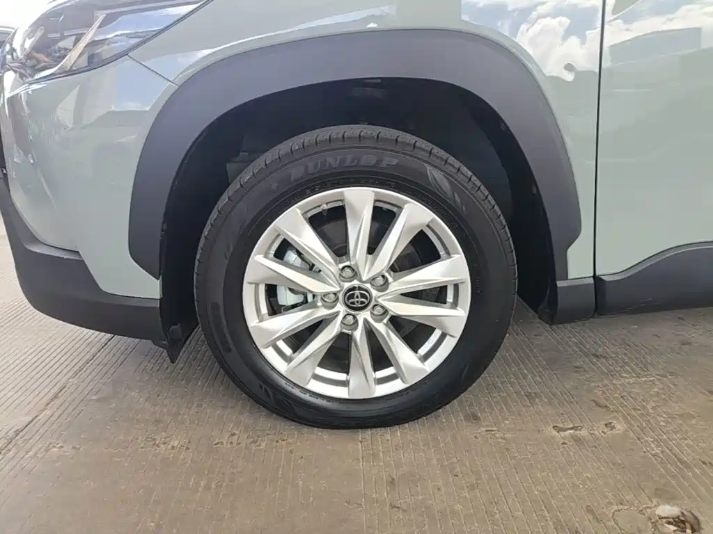 Toyota Corolla Cross 2023 — фото 23