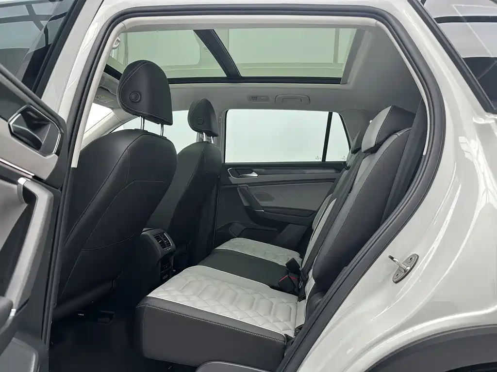 Volkswagen Tayron 2023