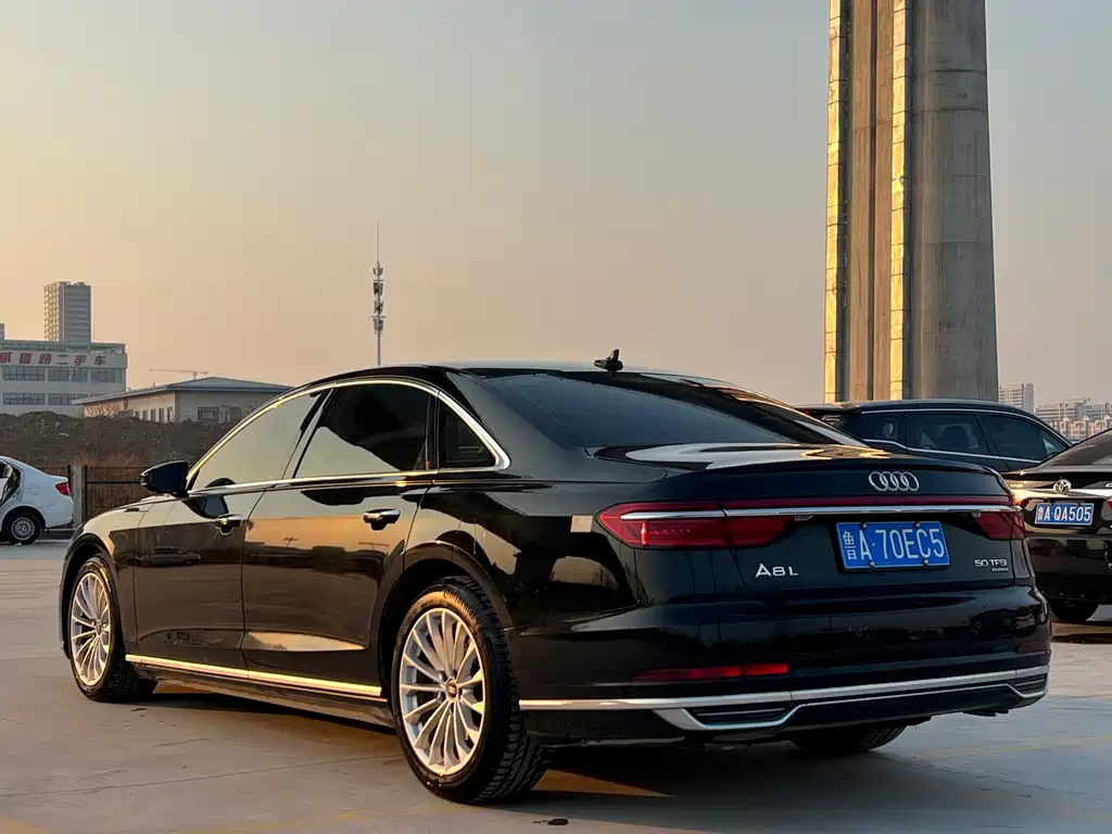 Audi A8 2021