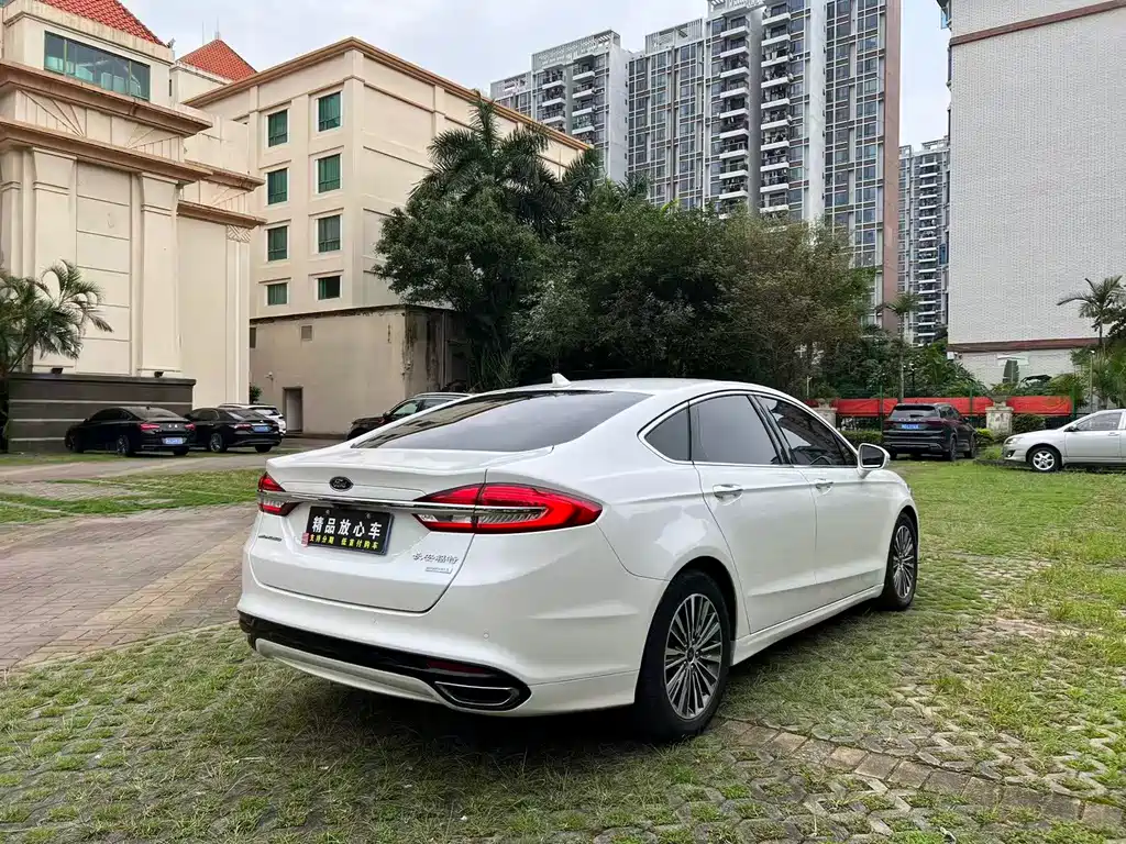 Ford Mondeo 2018 — фото 6