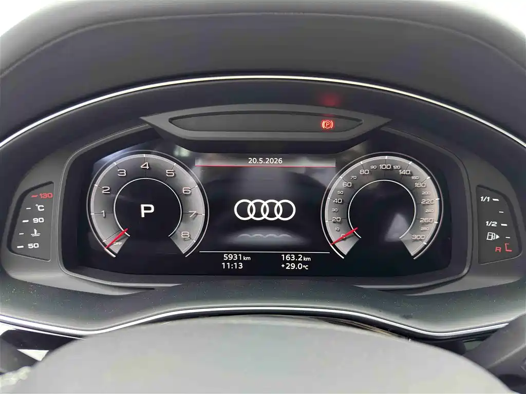 Audi Q7 2025 — фото 13