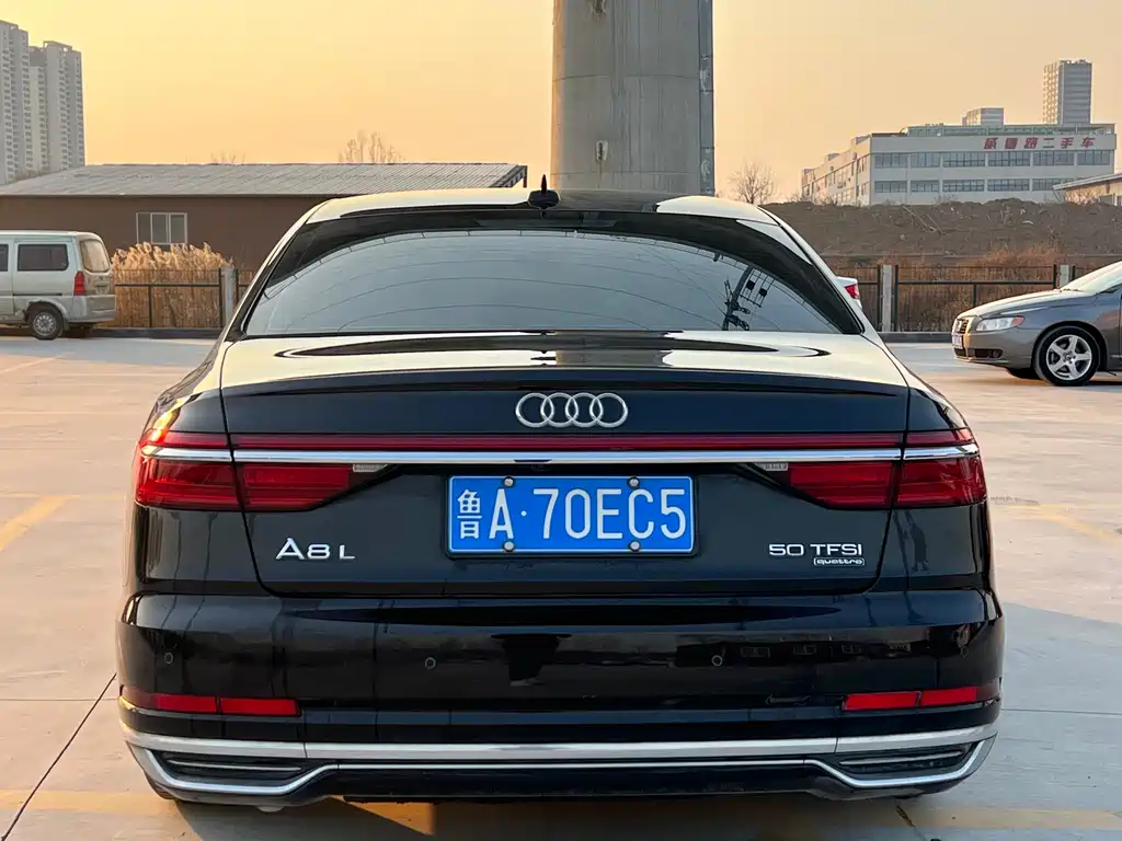 Audi A8 2021