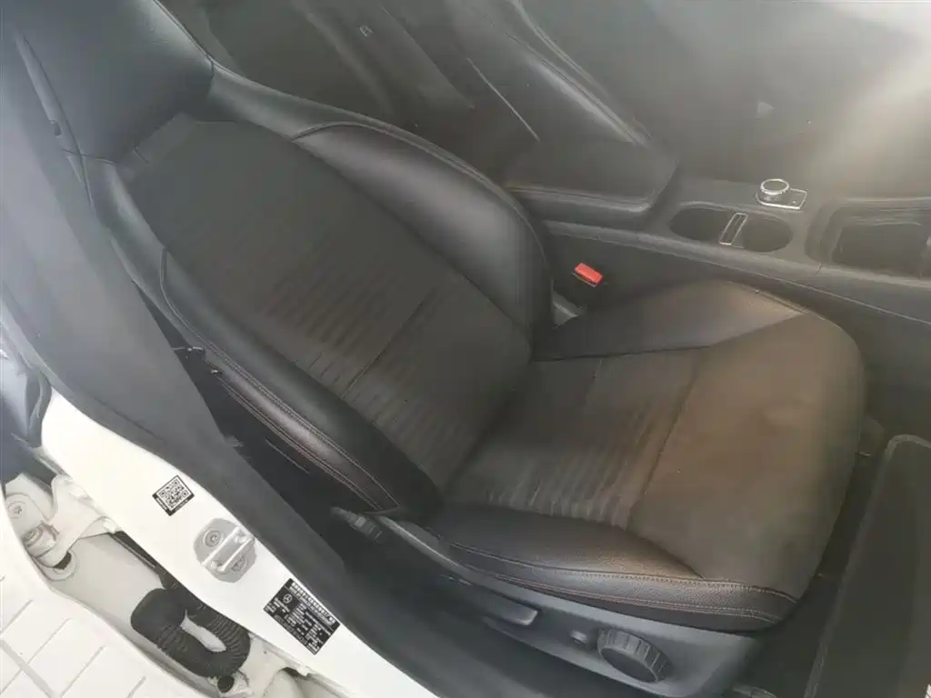 Mercedes-Benz CLA 2015 — фото 25