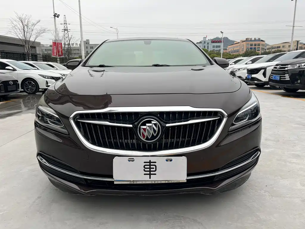 Buick LaCrosse 2019 — фото 2