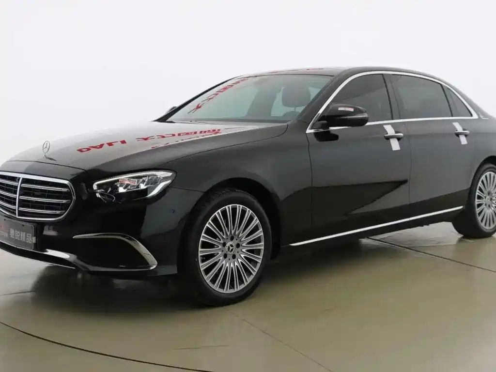 Mercedes-Benz E-Class 2023 — фото 1