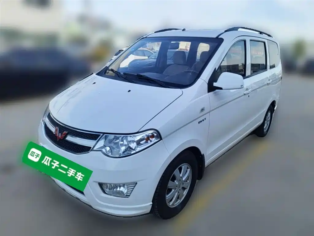 Wuling Hongguang 2016 — фото 1