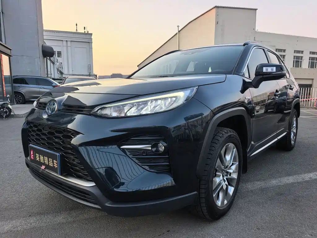 Toyota Wildlander 2020 — фото 1