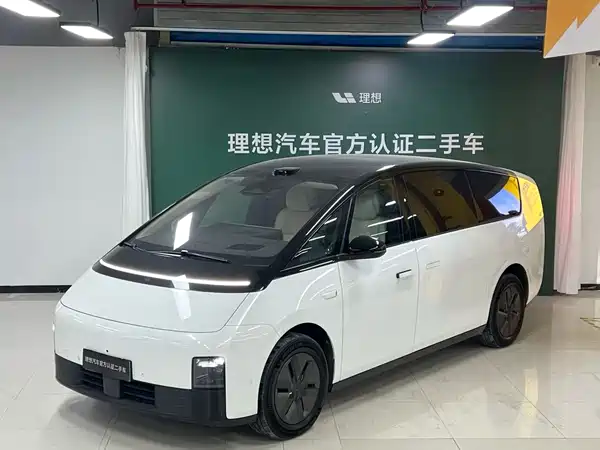 Li Auto MEGA 2025