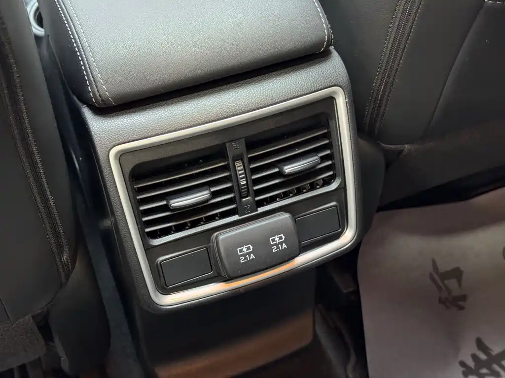 Subaru Forester 2022 — фото 16