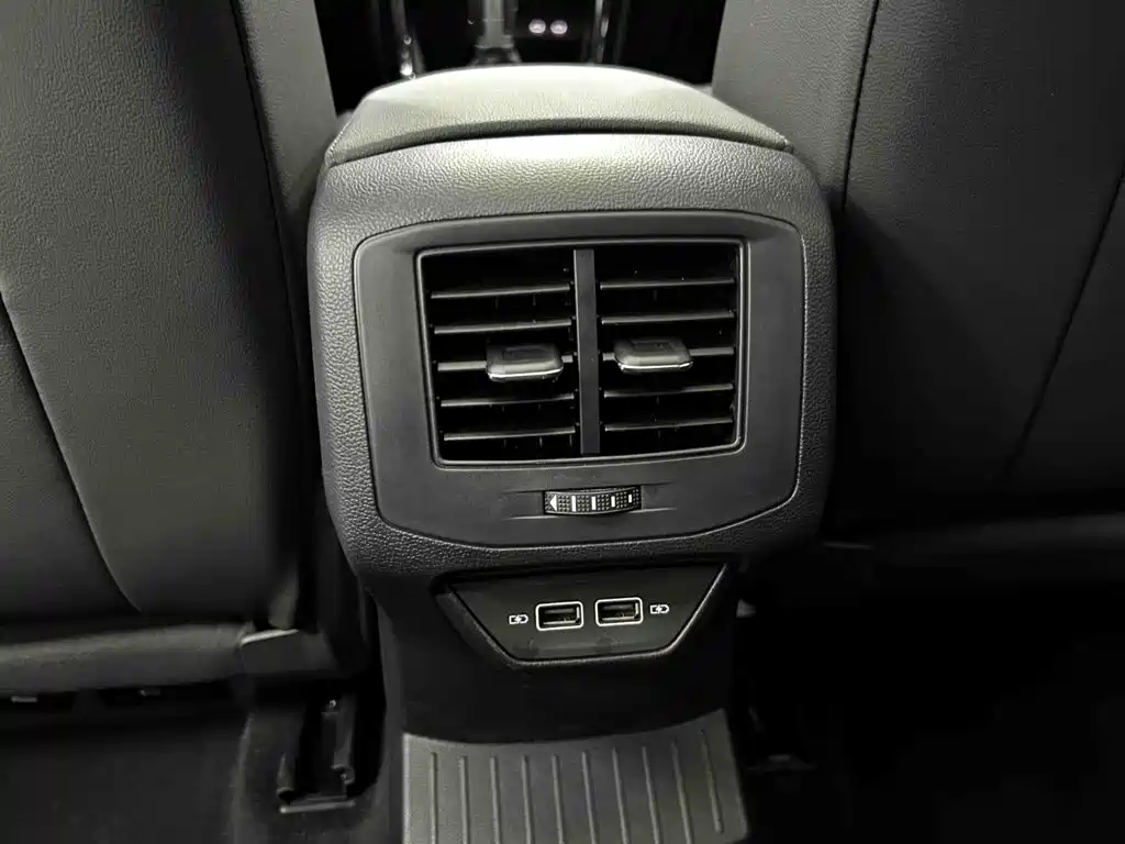 Volkswagen T-Roc 2022 — фото 15