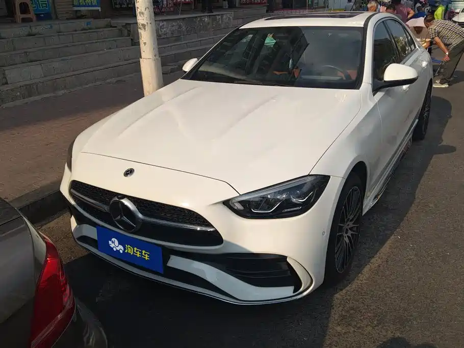 Mercedes-Benz C-Class 2024