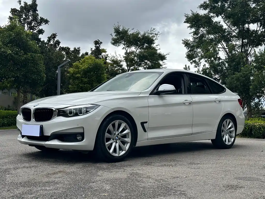 BMW 3 Series GT 2018 — фото 1