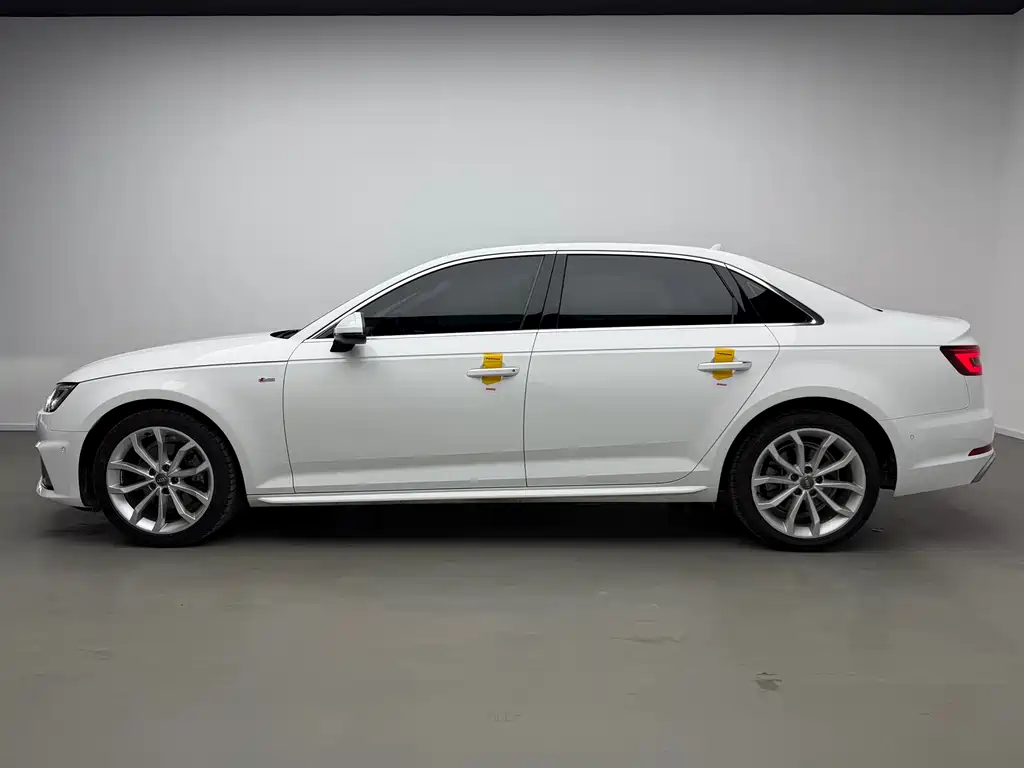 Audi A4L 2019